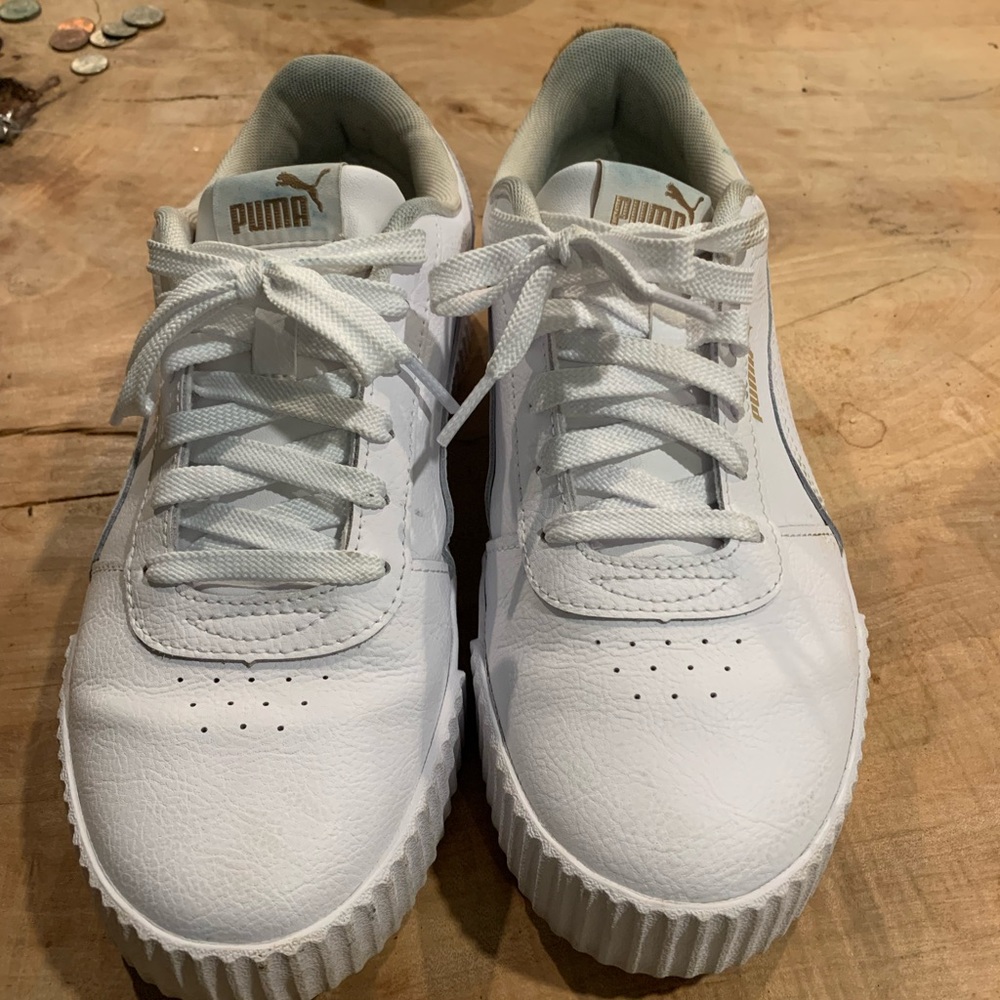 Women’s pumas